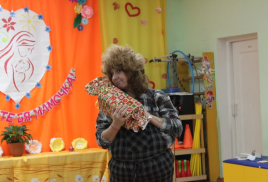  МДОУ детский сад №23 прошло праздничное мероприятие ко Дню матери. 